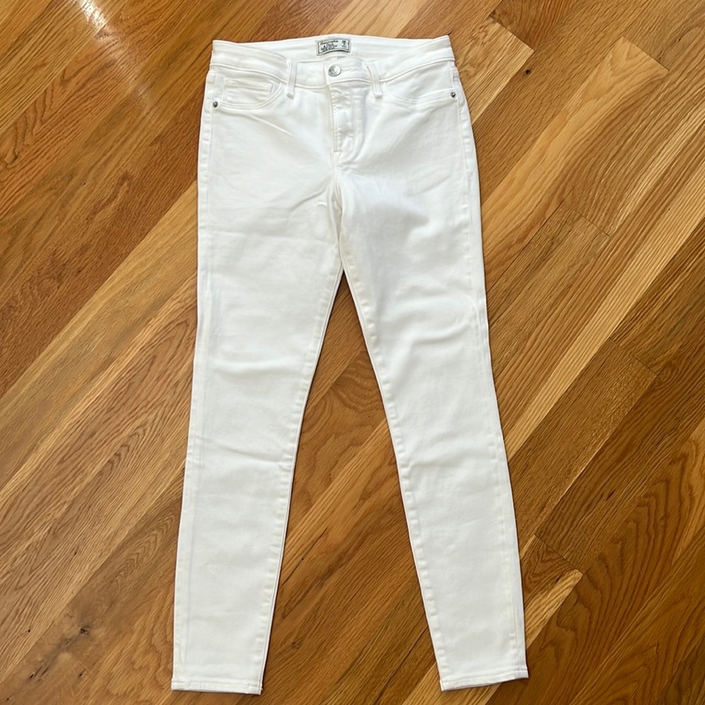 Abercrombie & Fitch Low Rise Super Skinny White Denim Jeans Sz 26 Short (2S)